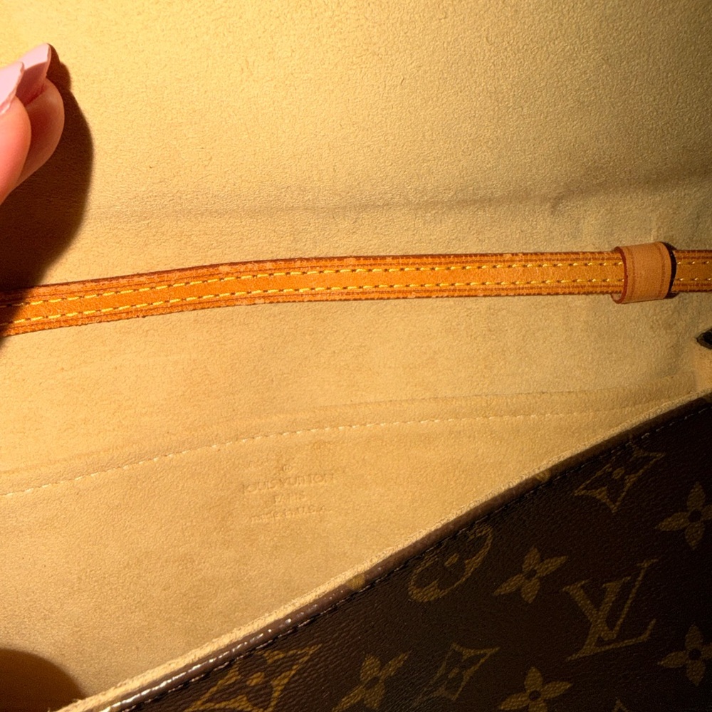 Louis Vuitton Brown Monogram Crossbody Wallet - Picture 12 of 16